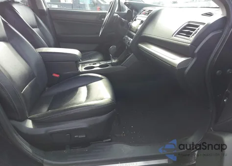 2015 Subaru Outback 3.6R Limited из США, поврежденный, VIN 4S4BSENC0F3267788